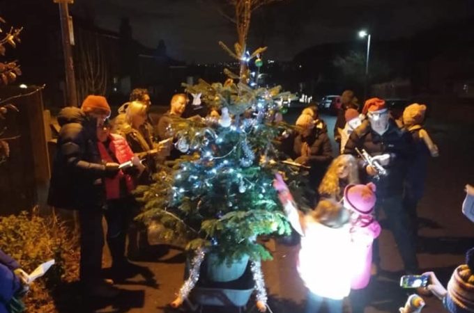 Longley Road residents rekindle Christmas spirit